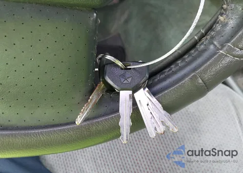 1990 Dodge Dakota Sport from USA, damaged, VIN 1B7FL69X3LS606132